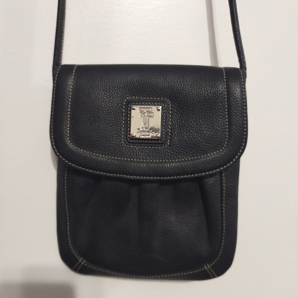Tignanello Black Leather Bag with Chain Print Lining